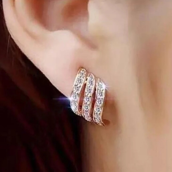 Nikkiwallflower Jewelry - *Paloma* Rhinestone Retro Earrings